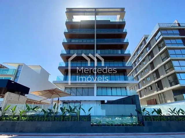 Apartamento com 327m² 4 quartos e 5 banheiros, à venda, no bairro Praia Brava em Itajaí