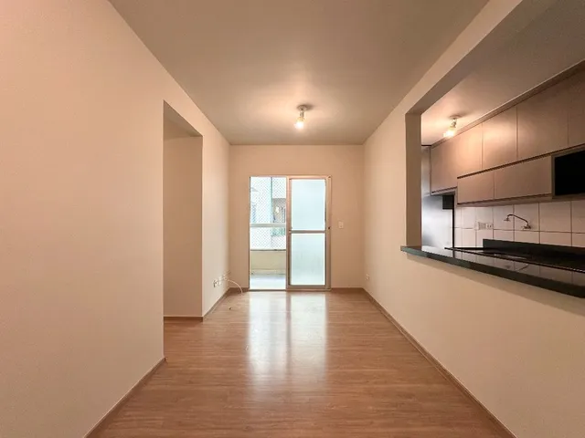 Apartamento com 85m² 3 quartos e 1 banheiro, à venda, no bairro Nossa Senhora de Lourdes em Londrina