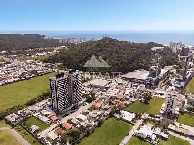 Apartamento com 198m² 3 quartos e 3 banheiros, à venda, no bairro Balneário Santa Clara em Itajaí
