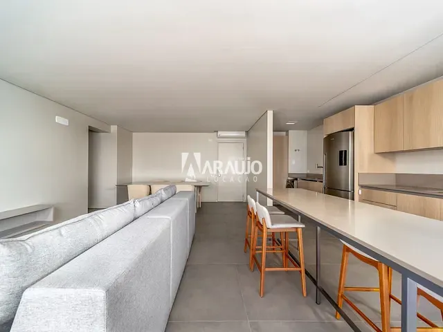 Apartamento 3 quartos e 4 banheiros, para alugar, no bairro Centro em Itajaí