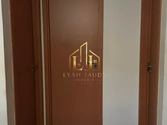 Apartamento com 40m² 2 quartos e 1 banheiro, à venda ou para alugar, no bairro Bela Marina em Cuiabá