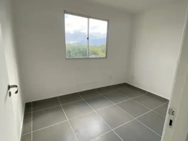 Apartamento com 55m² 2 quartos e 1 banheiro, à venda, no bairro Realengo em Rio de Janeiro