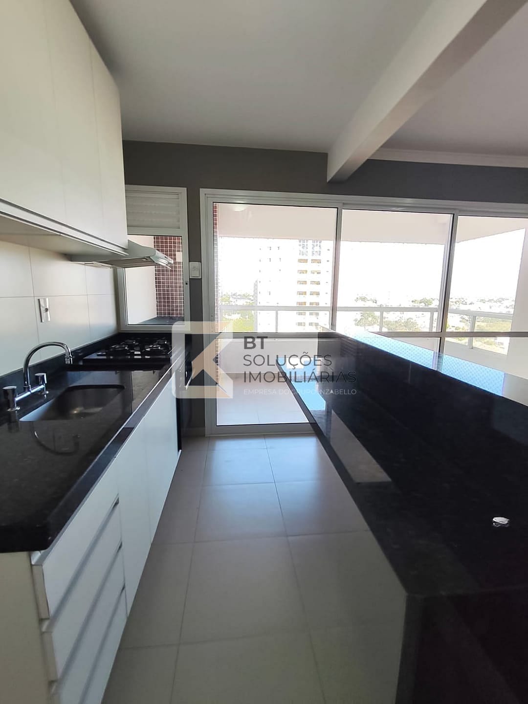 Apartamento para alugar com 3 quartos, 98m² - Foto 6