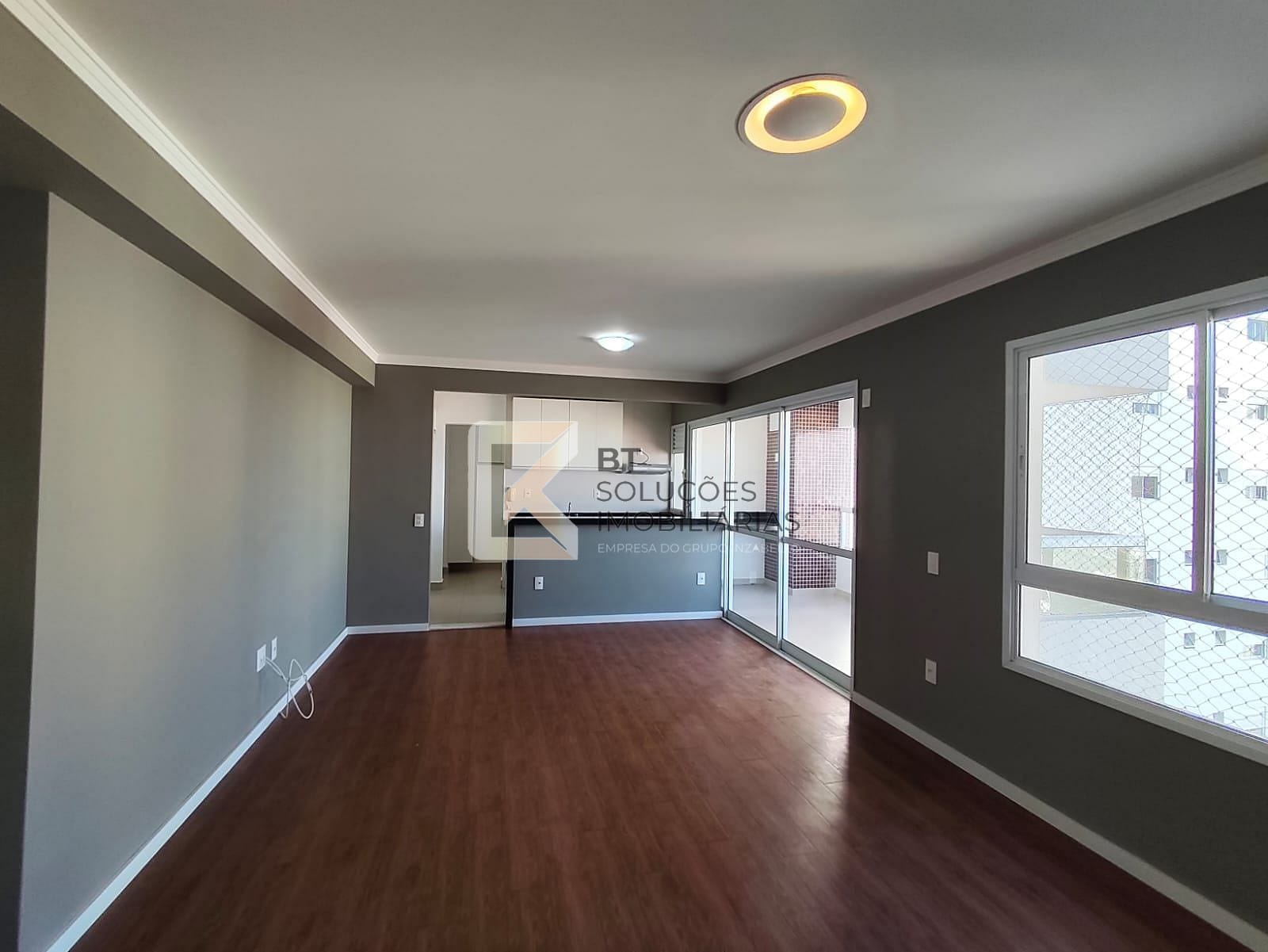 Apartamento para alugar com 3 quartos, 98m² - Foto 1