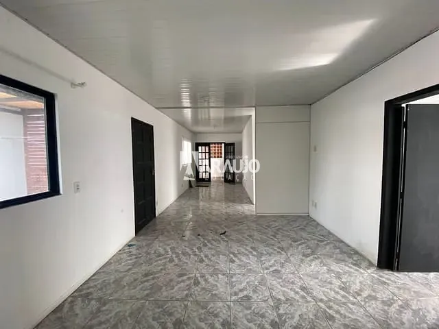 Apartamento 3 quartos e 1 banheiro, para alugar, no bairro Centro em Itajaí