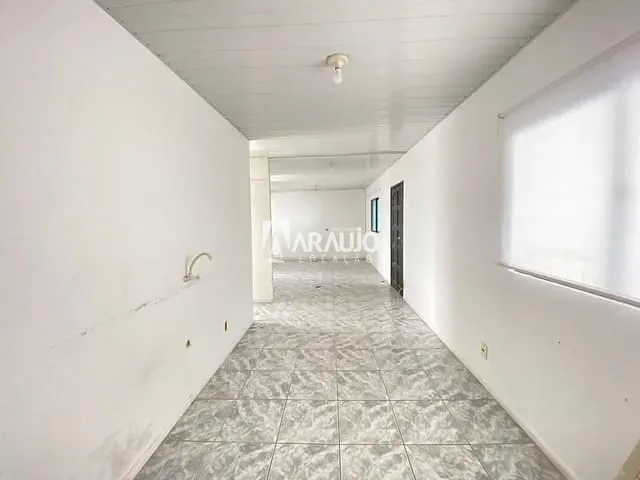 Apartamento 3 quartos e 1 banheiro, para alugar, no bairro Centro em Itajaí