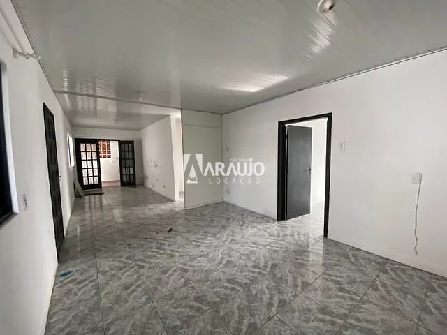 Apartamento 3 quartos e 1 banheiro, para alugar, no bairro Centro em Itajaí