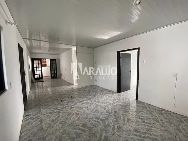 Apartamento 3 quartos e 1 banheiro, para alugar, no bairro Centro em Itajaí