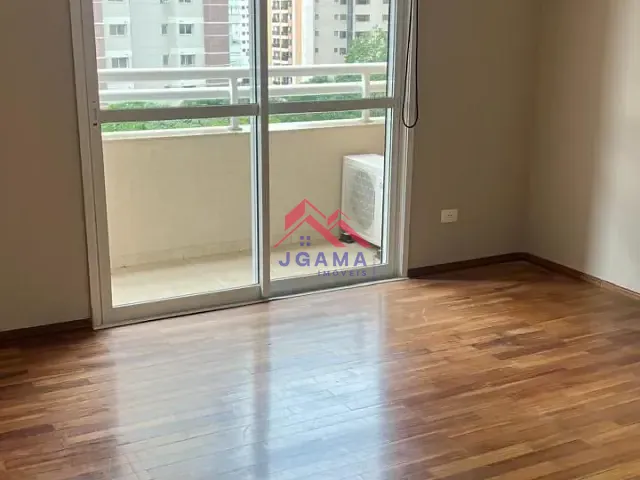 Apartamento 3 quartos e 5 banheiros, à venda ou para alugar, no bairro Vila Suzana em São Paulo