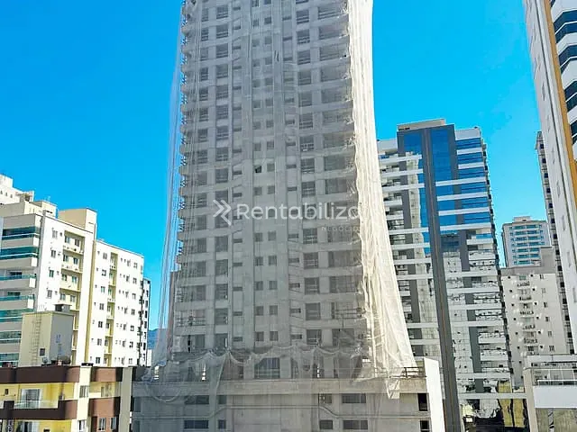 Apartamento 3 quartos e 1 banheiro, à venda, no bairro Meia Praia em Itapema