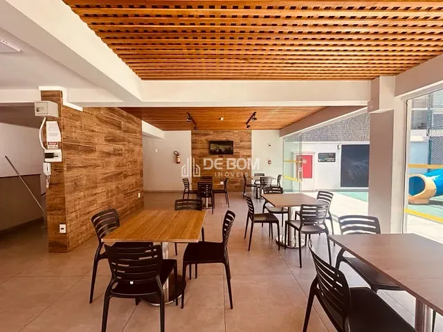 Apartamento com 180m² 3 quartos e 2 banheiros, para alugar, no bairro Centro em Poços de Caldas