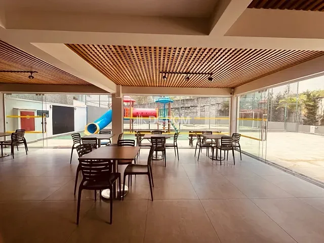 Apartamento com 180m² 3 quartos e 2 banheiros, para alugar, no bairro Centro em Poços de Caldas