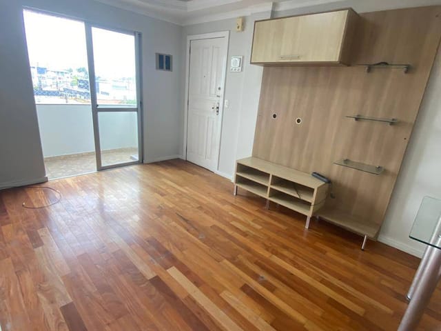 Apartamento 3 quartos e 1 banheiro, para alugar, no bairro Ressacada em Itajaí