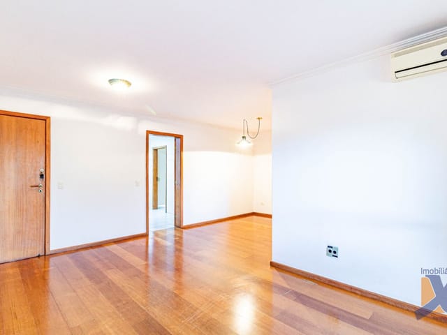 Apartamento 3 quartos e 1 banheiro, para alugar, no bairro São Francisco em Curitiba