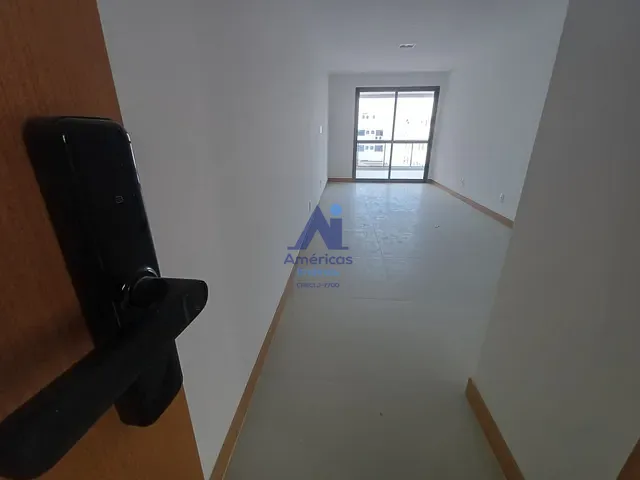 Apartamento 3 quartos e 2 banheiros, para alugar, no bairro Recreio dos Bandeirantes em Rio de Janeiro