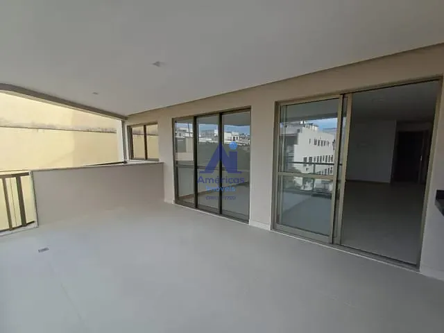 Apartamento 3 quartos e 2 banheiros, para alugar, no bairro Recreio dos Bandeirantes em Rio de Janeiro