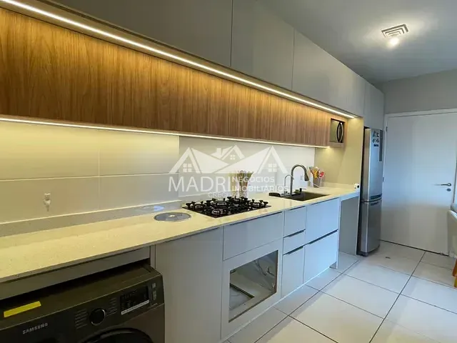 Apartamento 2 quartos e 1 banheiro, à venda, no bairro São Sebastião em Palhoça
