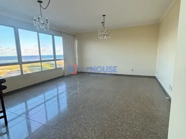 Apartamento 6 quartos e 2 banheiros, à venda ou para alugar, no bairro Centro em Ilhéus