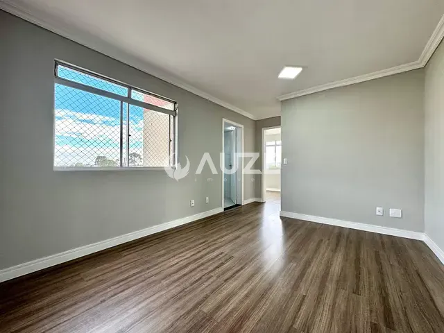 Apartamento com 52m² 2 quartos e 1 banheiro, à venda, no bairro Ipê em São José dos Pinhais