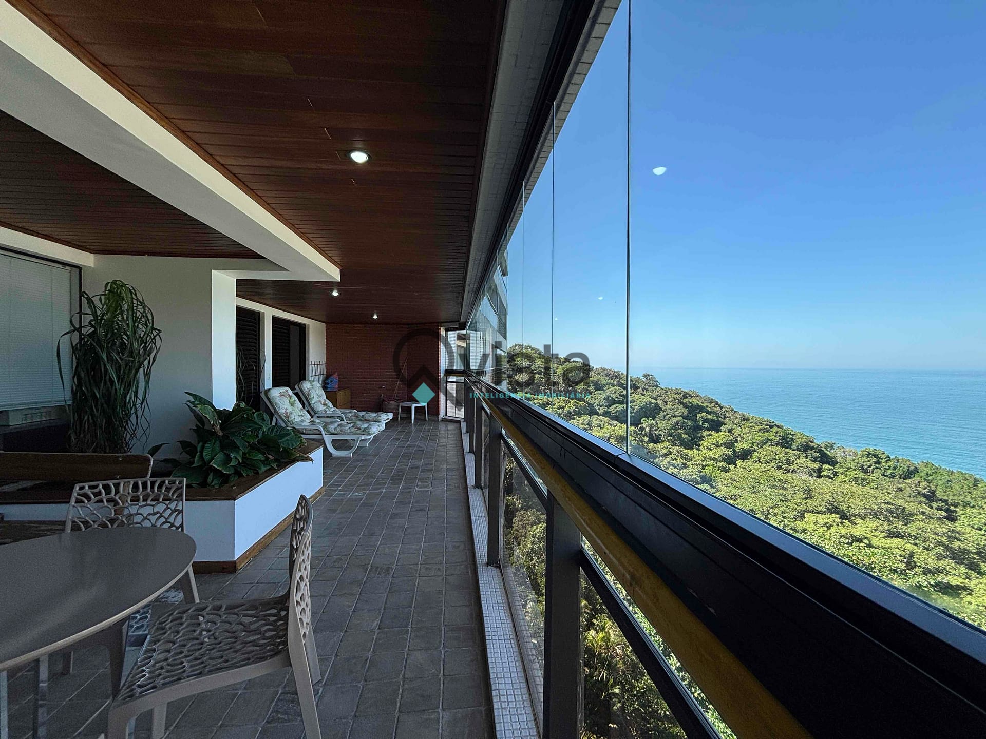 Apartamento à venda com 3 quartos, 168m² - Foto 6