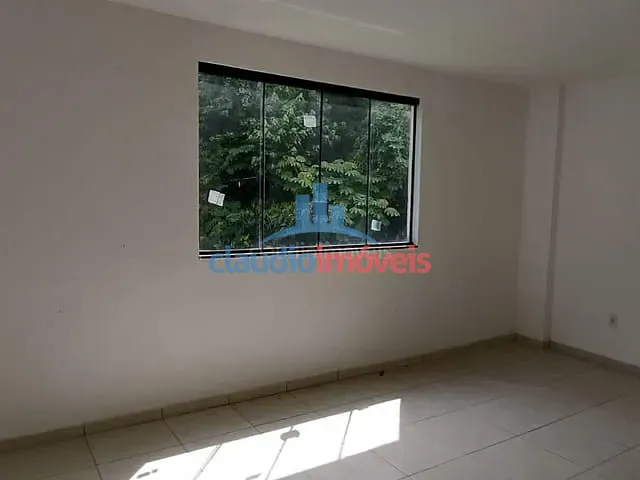 Apartamento 2 quartos e 1 banheiro, à venda ou para alugar, no bairro Santa Rosa em Barra Mansa