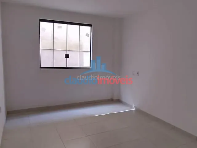 Apartamento 2 quartos e 1 banheiro, à venda ou para alugar, no bairro Santa Rosa em Barra Mansa