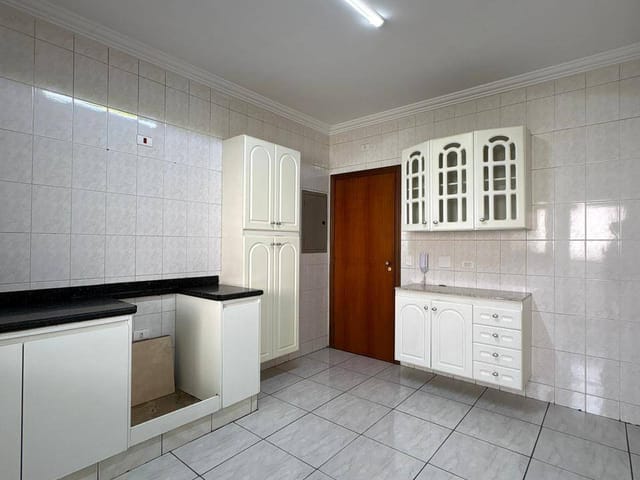Apartamento 3 quartos e 1 banheiro, para alugar, no bairro Cariobinha em Americana