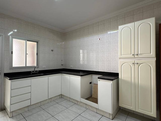 Apartamento 3 quartos e 1 banheiro, para alugar, no bairro Cariobinha em Americana