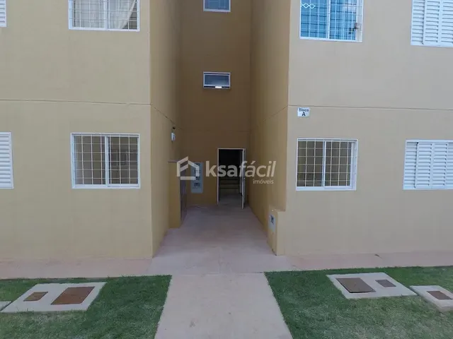 Apartamento 2 quartos e 1 banheiro, para alugar, no bairro Parque Residencial Rita Vieira em Campo Grande