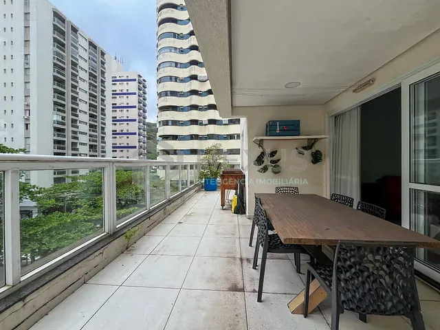 Apartamento 3 quartos e 2 banheiros, à venda, no bairro Pitangueiras em Guarujá