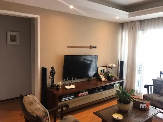 Apartamento à venda, no bairro Valparaíso em Petrópolis