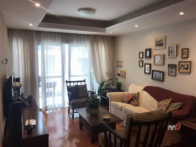 Apartamento à venda, no bairro Valparaíso em Petrópolis