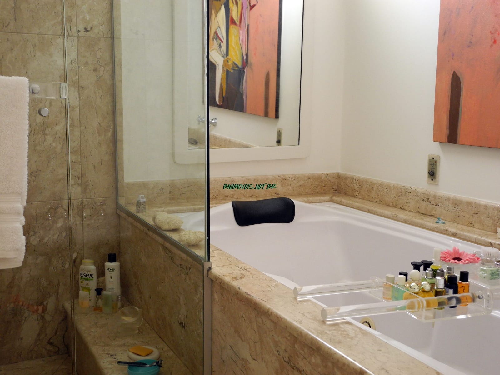 Apartamento à venda com 3 quartos, 196m² - Foto 8
