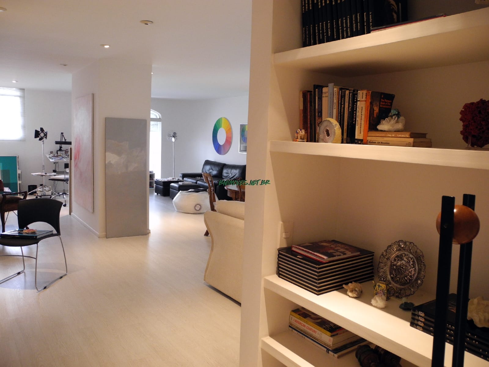 Apartamento à venda com 3 quartos, 196m² - Foto 1