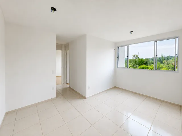 Apartamento 2 quartos e 1 banheiro, à venda, no bairro Lago Azul em Manaus