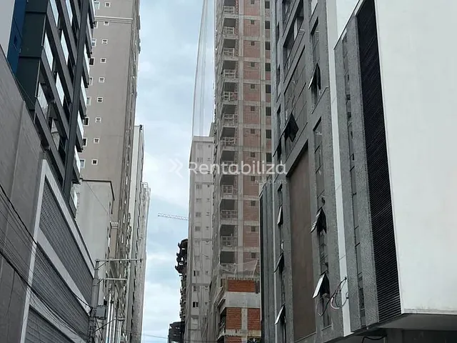 Apartamento 2 quartos e 2 banheiros, à venda, no bairro Morretes em Itapema