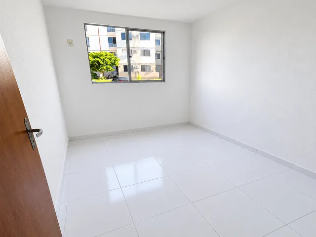 Apartamento 2 quartos e 1 banheiro, à venda, no bairro Lago Azul em Manaus