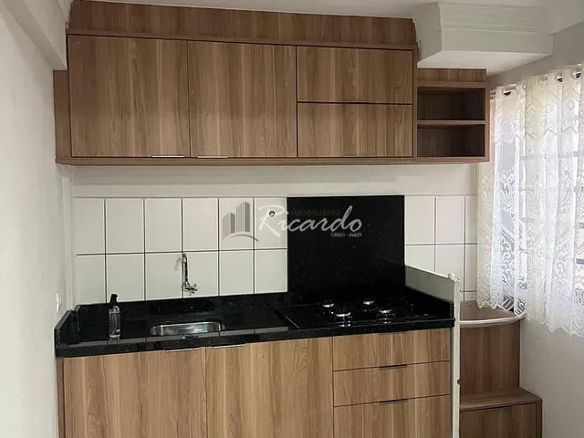 Apartamento 2 quartos e 1 banheiro, à venda, no bairro Jardim Aeroporto em Arapongas