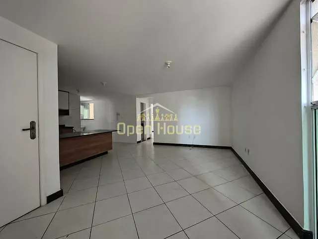 Apartamento 2 quartos e 2 banheiros, à venda, no bairro Nossa Senhora das Graças em Volta Redonda