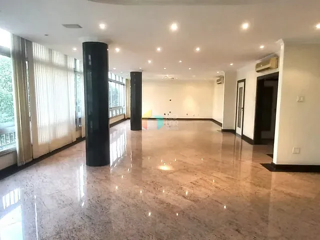 Apartamento com 297m² 4 quartos e 3 banheiros, à venda, no bairro Copacabana em Rio de Janeiro