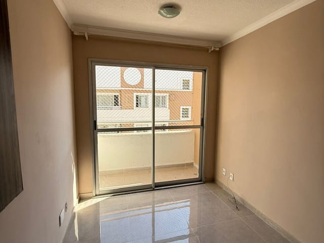 Apartamento 2 quartos e 1 banheiro, à venda, no bairro Vila Albuquerque em Campo Grande