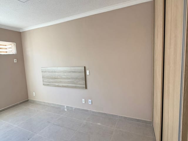 Apartamento 2 quartos e 1 banheiro, à venda, no bairro Vila Albuquerque em Campo Grande