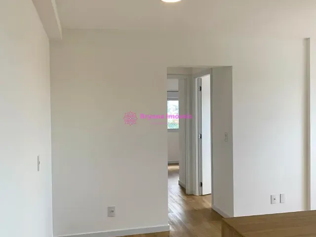 Apartamento 2 quartos e 1 banheiro, à venda, no bairro Vila Palmares em Santo André