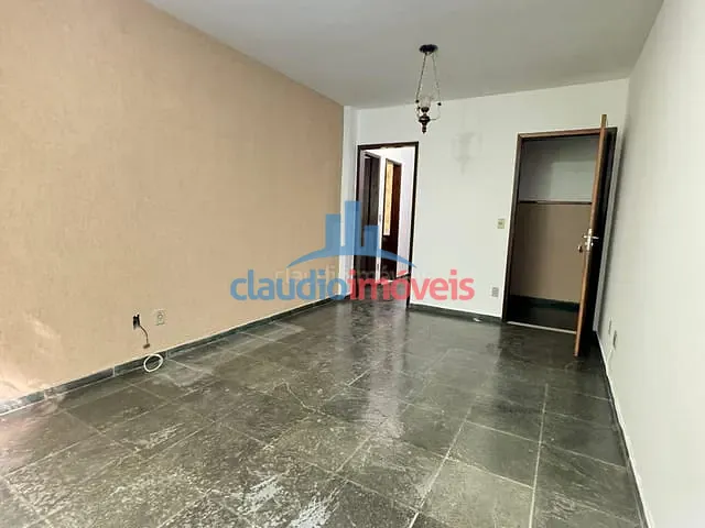 Apartamento 1 quarto e 1 banheiro, à venda, no bairro Centro em Barra Mansa