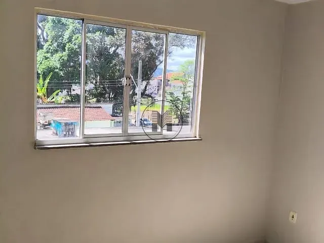 Apartamento 2 quartos e 1 banheiro, para alugar, no bairro Centro em Potim