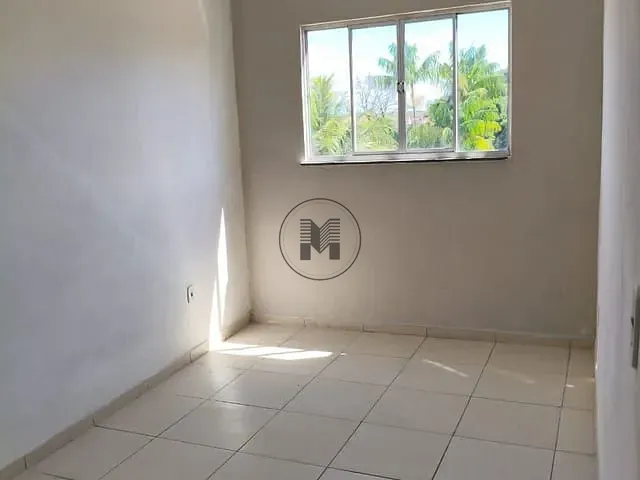 Apartamento 2 quartos e 1 banheiro, para alugar, no bairro Centro em Potim