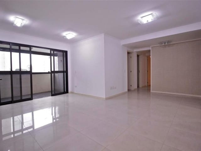 Apartamento 3 quartos e 1 banheiro, à venda, no bairro Batel em Curitiba