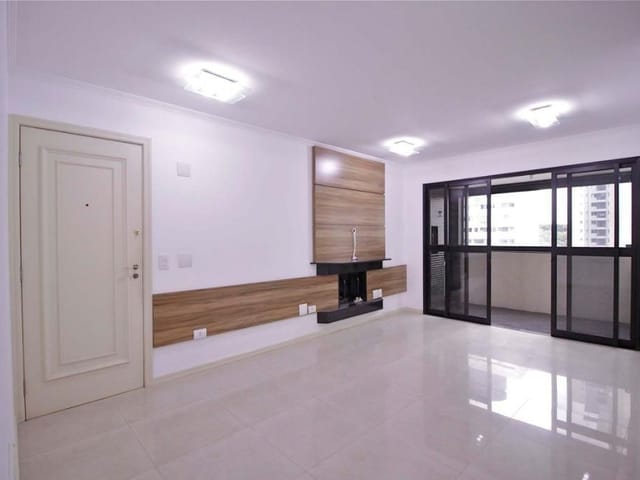Apartamento 3 quartos e 1 banheiro, à venda, no bairro Batel em Curitiba