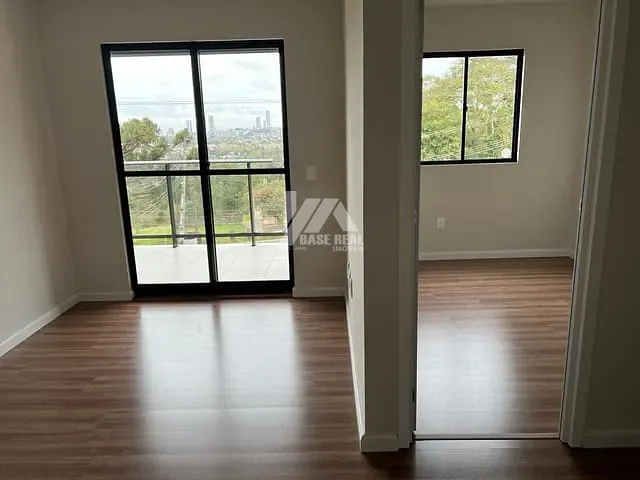Apartamento com 53m² 2 quartos e 1 banheiro, à venda, no bairro Uvaranas em Ponta Grossa