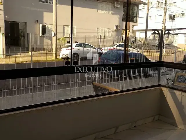 Apartamento com 100m² 4 quartos e 2 banheiros, para alugar, no bairro Centro em Arroio do Meio